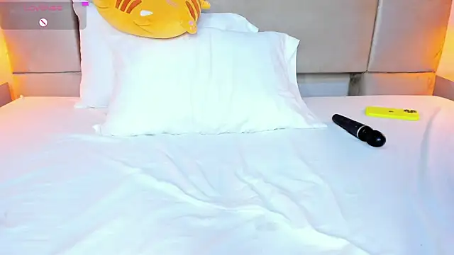 isabel_sofiaaのウェブカメラショー