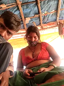 Indiandesicouple155 Show in webcam