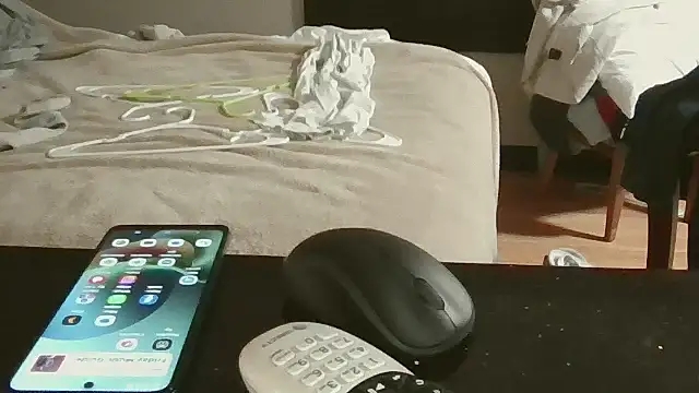 thedudeishere20261: διαδικτυακό σόου στην κάμερα