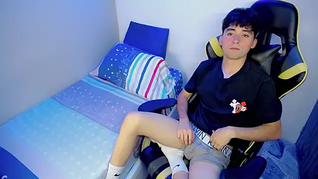 Luigii_: вебкам-шоу