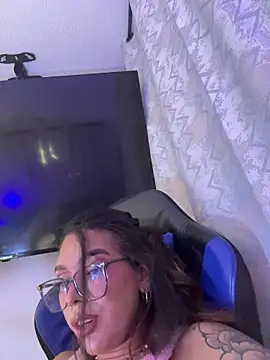 Pokazy przed kamerką – Samantha_Bernardo