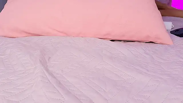 sharlott_miller's Live XXX Chat