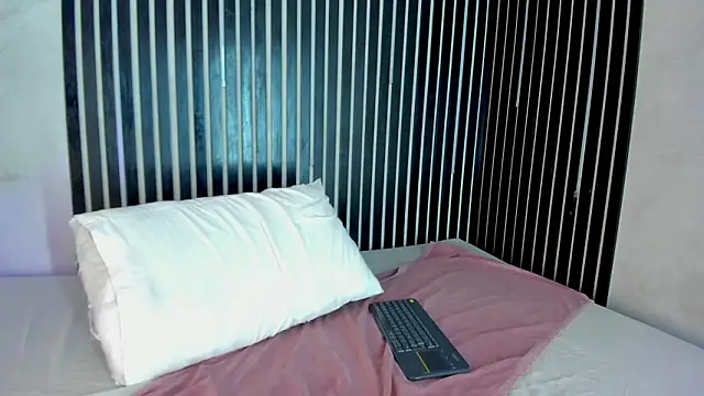 melodyphillips_2_'s Live XXX Chat