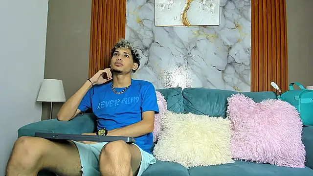 YOUNG_BOYS_HELL Live XXX-Chat