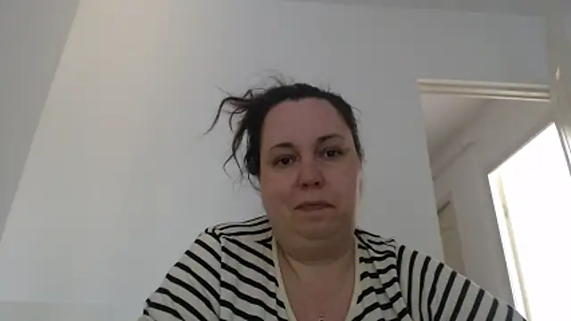 WendyRhoadesのライブXXXチャット