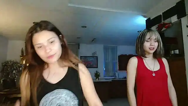 3littles live XXX chat