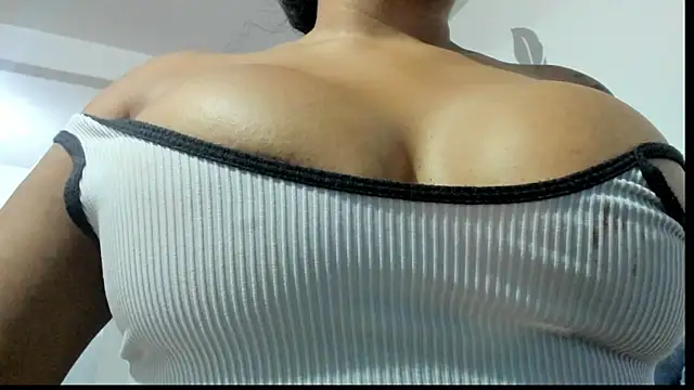 Chatroom XXX en direct de mis-violetha