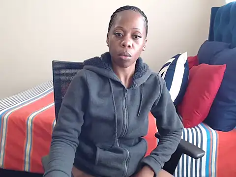 QUEENMANDYY Adlı Modelin Canlı XXX Sohbeti