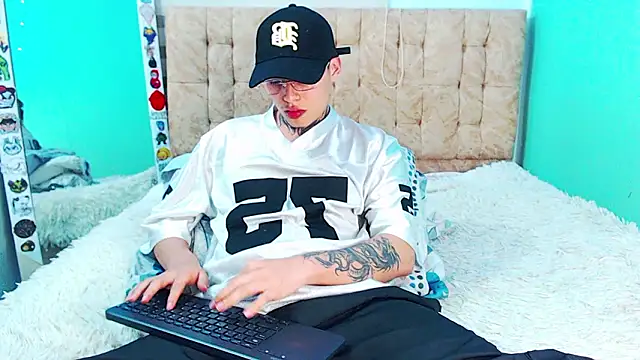 _justinmoon2's Live XXX Chat