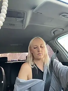 MerlinDaven Live XXX chat