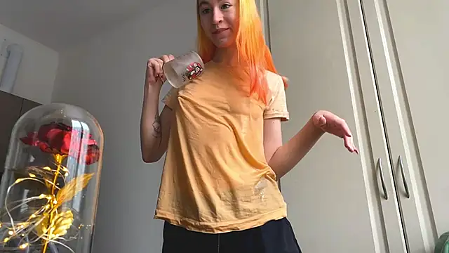 EmilyHein Live XXX-Chat