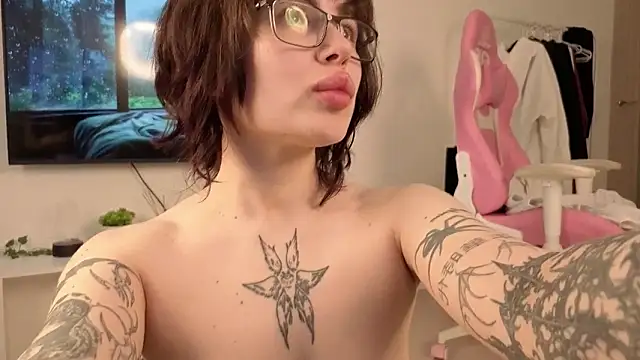 XXX chat uživo modela Eva_Sonic