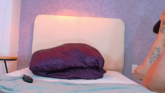 Tracielowe_w Adlı Modelin Canlı XXX Sohbeti