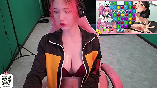 XXX chat uživo modela Maya_Viola