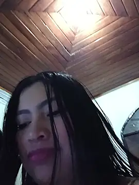 Chat XXX ao vivo de LunaaRosse