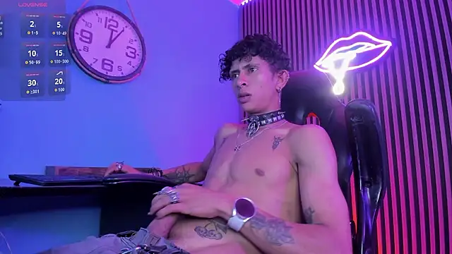 دردشة Maximoking26 الجنسية المباشرة