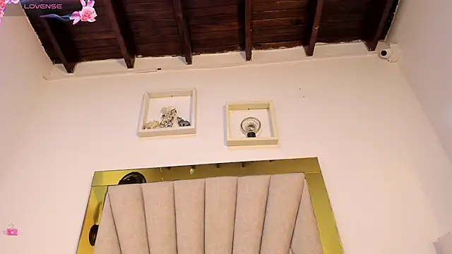 vahiolet_fuentes Chat XXX live