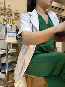 Clinic_Sexy 即時 XXX 聊天