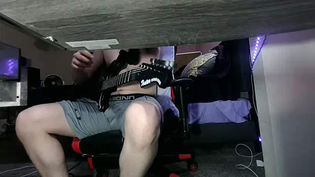 Dick_and_muscles webkamerás műsora