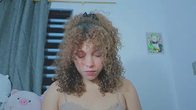 XXX chat uživo modela Ada_gales_