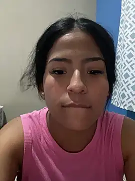 BabyFoxy's Live XXX Chat