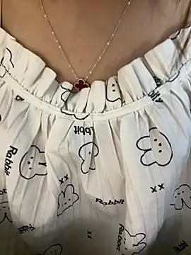 -Bibo- 在線直播表演