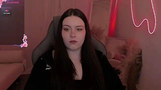 دردشة CoraMiel الجنسية المباشرة