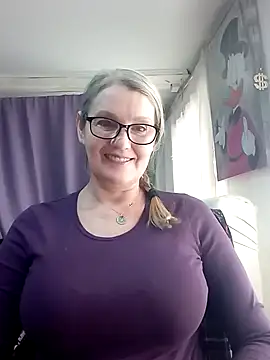 irinamaux's Webcam Show