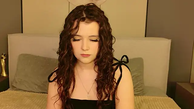 دردشة Pauline_Heaven الجنسية المباشرة