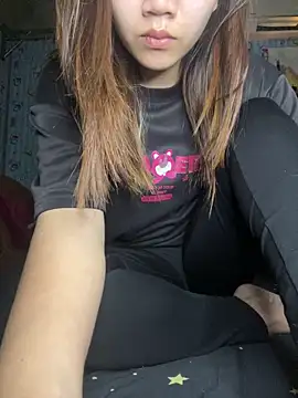 -Lyly_ – Live XXX-chat