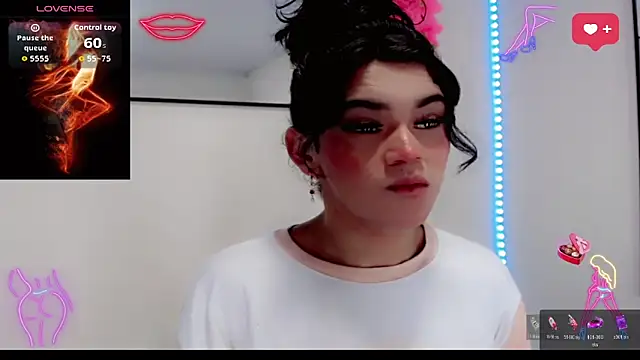 NathalialLooes élő XXX-chatje