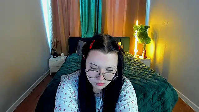 Kira_G0ld: онлайн-секс-чат