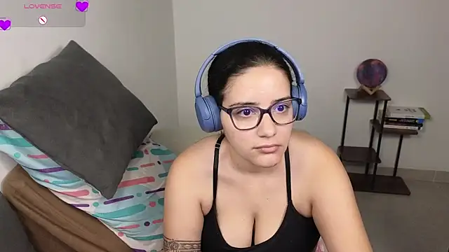 blue__moon_'s Live XXX Chat