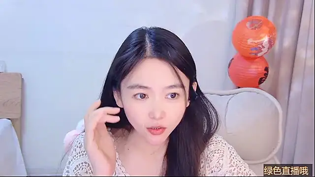 Coco-Sweetie Adlı Modelin Canlı XXX Sohbeti