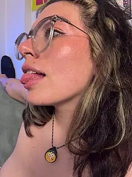 Katheerine Live XXX-Chat