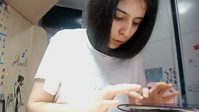 WaltraudPattien Live XXX chat