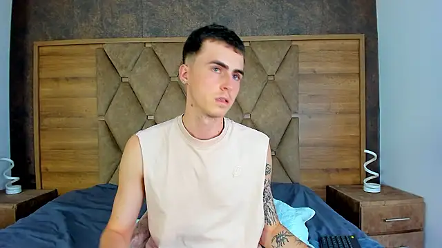 SpaceBoy1 élő XXX-chatje