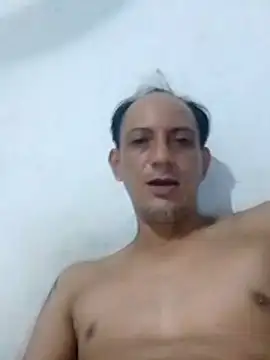 Nicedickcumcali élő XXX-chatje