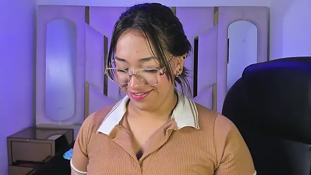 IsabellRodriguez18 Live XXX-Chat