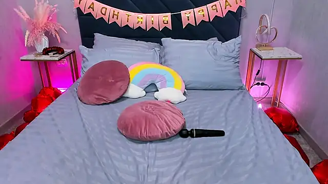 Curvy_Dynamite_ Chat XXX in diretta