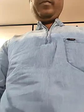 Bengal_Tiger420 élő XXX-chatje