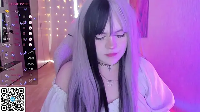 XXX chat uživo modela SelenaCute