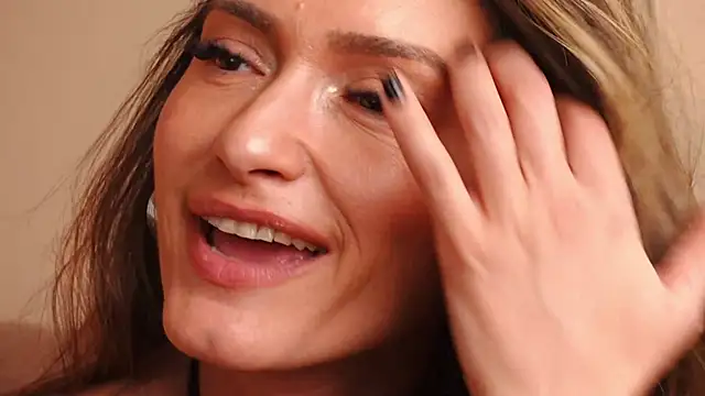 Chat XXX ao vivo de MayaVixxen