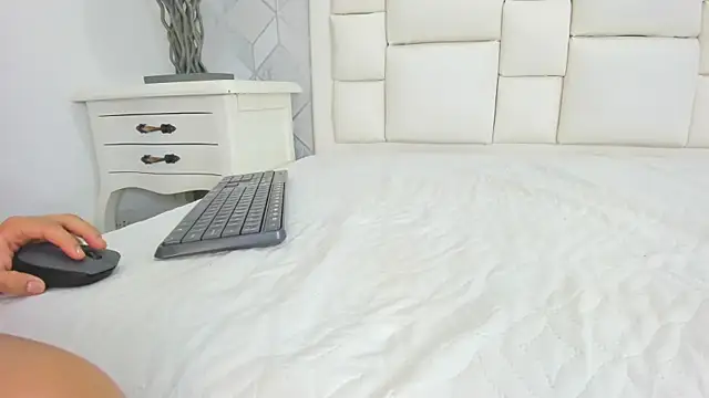 แชท XXX สดของ naia_cox