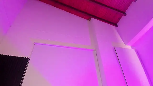 Emily-Queen03: απευθείας συνομιλία ΧΧΧ