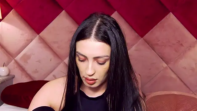 VictoriaLanes' Live XXX Chat