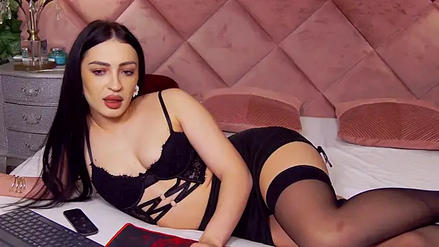 VictoriaLanes' Live XXX Chat