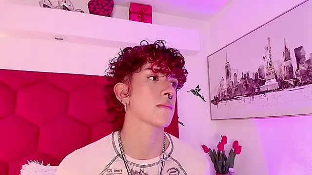 Cain_Dantalion Show in webcam