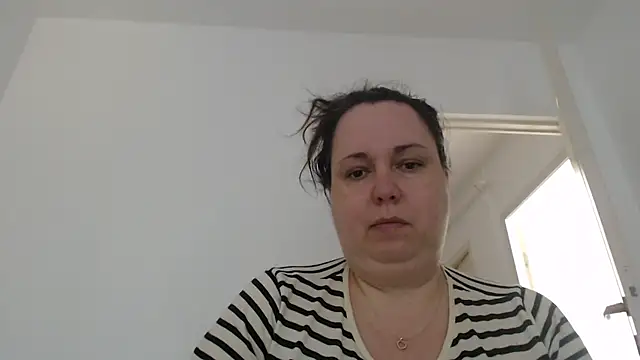 WendyRhoades' Live XXX Chat