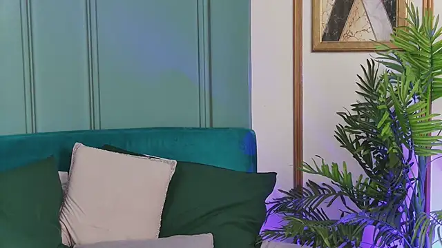 Онлайн чат XXX LunaWills_